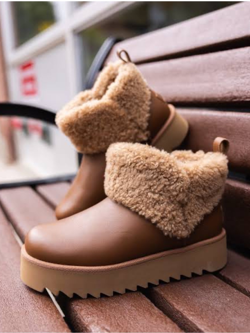 UGG Ultra Mini Alina Bootie Color Cognac women size 7 new/no box
